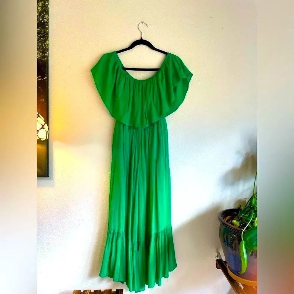 Green off the shoulder jumper